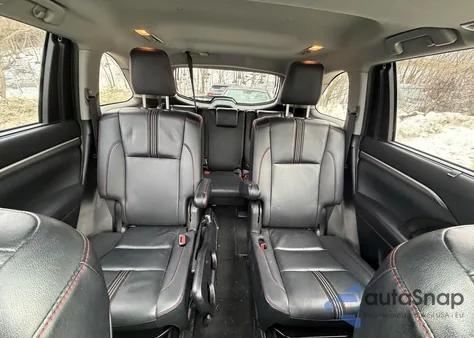 2019 Toyota Highlander Se z USA, uszkodzony, nr VIN 5TDJZRFH3KS567055